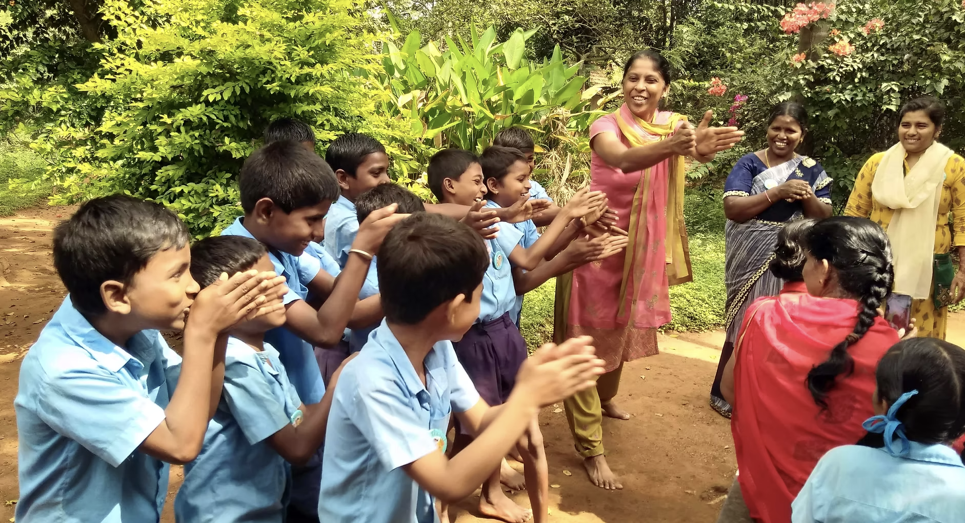 Children playing nature games during an immersion workshop